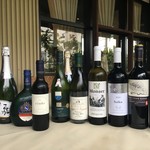 レストラン西本 - ドリンク写真:赤・白の各国ワイン