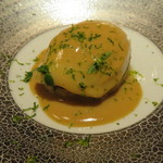 エクアトゥール - 魚料理：京都玉田農園の賀茂茄子グリエと墨烏賊のソテー、フォアグラと西京味噌ソース、木の芽2