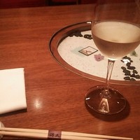 日本料理 「源氏」 ヒルトン名古屋 - 白ワイン。フルーティーだけど爽やか。