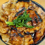 豚丼 (大) (\810)