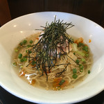 麺創 なな家 - 限定提供
      『市ばん豚の冷やし塩ぶっかけそば』