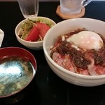 焼肉無印 - ローストビーフ丼セット