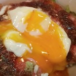 焼肉無印 - 温玉トロリ～ん