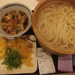 丸亀製麺 - 釜揚げうどん大390円が1日半額で190円＆肉汁140円＆タケノコ天130円で合計460円(2016.6.1)