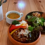 リバーティングカフェ ダブリュ - ロコモコランチ