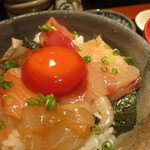 めしの助 - 小さめ海鮮丼