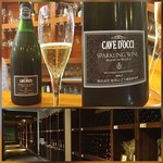 カーブドッチ -  ✨wine tasting✨100yen
      シャルドネの泡だった気がするw
      ワイン貯蔵庫見学寒いの\̏(º̻∇º̻)/̋