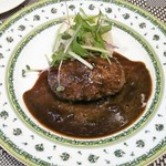 Bistro Q - Aランチ：和牛ハンバーグ フォアグラ詰め