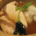 くろぎ - 松茸の土瓶蒸しアップ　プリプリの牡丹鱧も入ってますよー