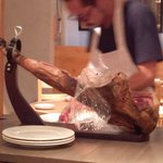 武蔵野カンプス - イベリコ豚のカッティング