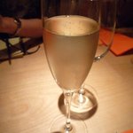 マルシェ デ ギンザ - 今日いただいたお酒その1→まずはシャンパンで乾杯♪