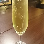 エン-トラヴァイエ - スパークリングワイン