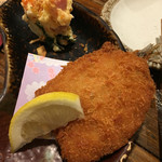 アジフライとポテトサラダのセット。これも美味い！
