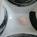 日本料理 椿 - 天婦羅用の塩