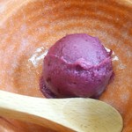 日本料理 椿 - ブルーベリーシャーベット（アップ）