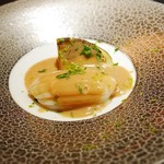 墨烏賊と賀茂茄子のポワレ　フォアグラのソース