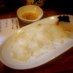 居酒屋 兀突骨 - フグの生ハム　酸味のあるソース付き