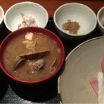 めしの助 - おまかせ朝定食(子持ちシャコの煮付け・しらす沖漬け・自家製ツナマヨ・明太子)