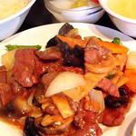 好來屋 - 牛肉の沙茶ソース炒め定食