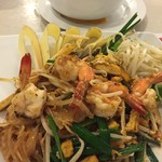 THE FIFTH food avenue - 