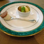 ル・シャモイーヴル - 空豆のクレームプリュレ・パルミジャーノチーズのジェラード