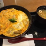 Ondoritei - 160527茨城　おんどり亭　炙り焼き親子丼味噌汁セット699円