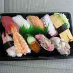 小僧寿し - 料理写真:やよい(10貫)¥590