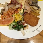 WORLD WORLD BUFFET - 