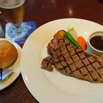 ロティズ・ハウス - ランチのサーロインステーキ