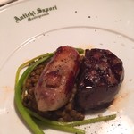 アンティキサポーリ - メインは牛ハラミのブラーチェ 岩塩がけとサルシッチャボックス  とっても珍しいお料理で、よくご存じの方は歓喜する一品。 イタリア直輸入の岩塩も料理長の繊細なこだわり。