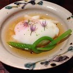 温泉卵とあさつきの花、ﾌﾗﾝｽ産ｱｽﾊﾟﾗｿﾊﾞｰｼﾞｭ