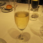 シャトン - まずはモエで乾杯^^