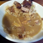 らーめん 木尾田 - チャーシュー丼にラーメンスープ投入！！