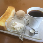 珈琲館あず - 料理写真:レギュラーコーヒー400円とモーニング