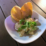 エビせんで楽しむポテトサラダ