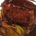 ビストロ石川亭 - この肉厚なハンバーグ〜