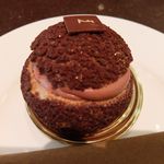 シュー オ ショコラ