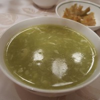 中国飯店 市ヶ谷店 - グリーンピースのスープ