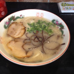 濃厚ラーメン全景。