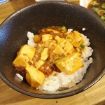 炎魔 日本橋焼餃子 人形町店 - 麻婆豆腐丼