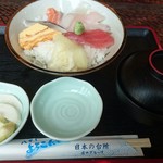 浜焼き海鮮居酒屋 大庄水産 - 海鮮丼 500円