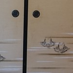 お食事処かなめ - ふすまの絵（カエル）