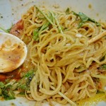 四川担担麺 阿吽 - タレ・トマトソース・炸醤肉末が混ざって不思議な風味に！