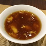 中國菜 浜正 - タラバ蟹とフカヒレのスープ