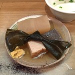 ミルクワンタン 鳥藤 - おでん４種（大根・昆布・厚揚げ・こんにゃく）