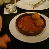 CICADA - スペイン風味なミートボール。但しどこがスペイン風味なのかわ終始一貫して謎だった#強いて言えばトマトソース？(゜Д゜) ハア??あ、でも馬かったから許す、的なლ(◉ืൠ◉ืლ)