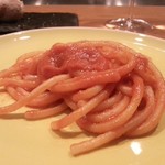 ゴロシタ. - トマトソースのシンプルパスタ