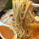 豚とことん - 麺はちょっと細め