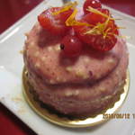 アヴランシュ・ゲネー - マカロンのケーキ