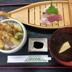 すし・ごはん 馬ん場 - えび天丼は造り付